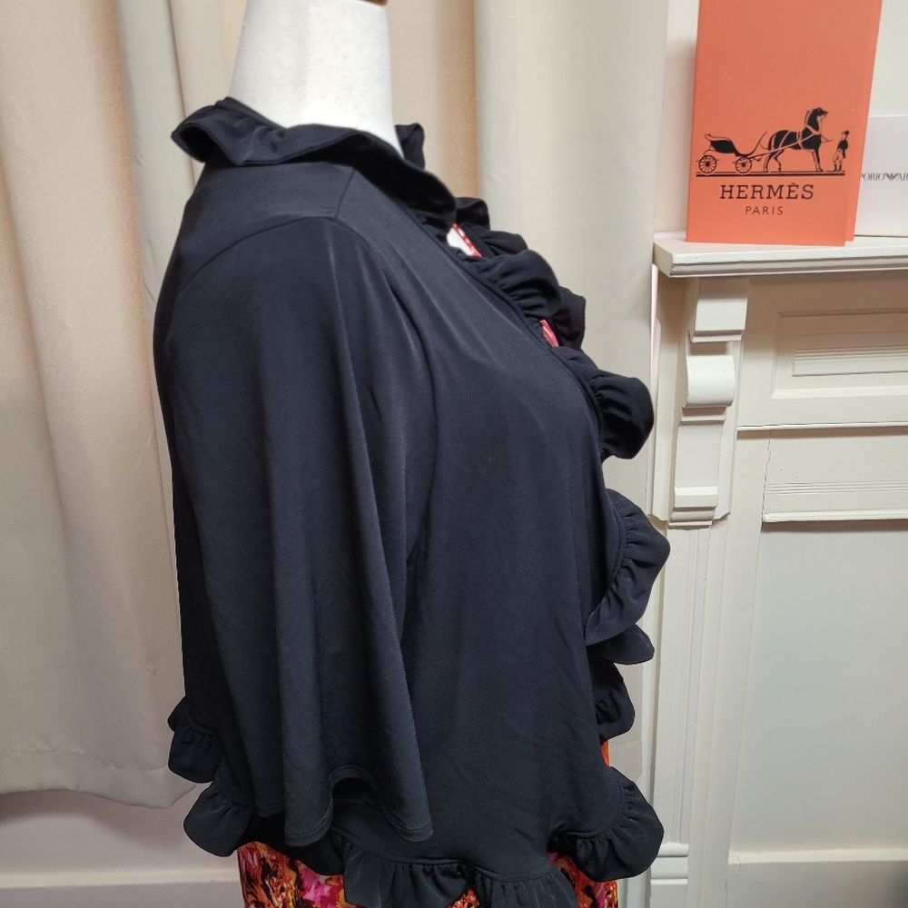 NWT Glamour Black Shrug With Ruffled Edges 2X - Picture 2 of 8